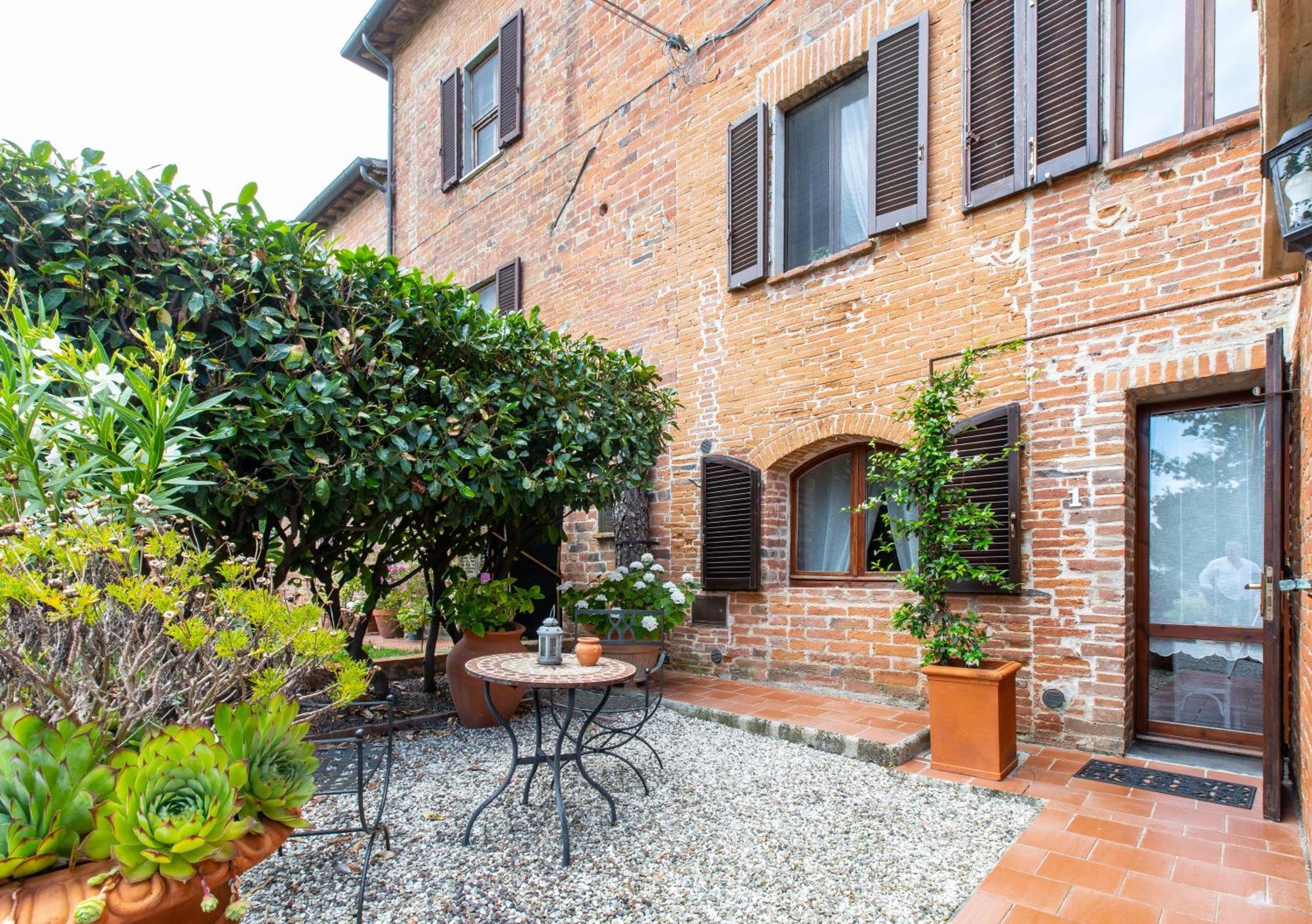 Agriturismo Palazzo Val Del Sasso Villastrada  Extérieur photo